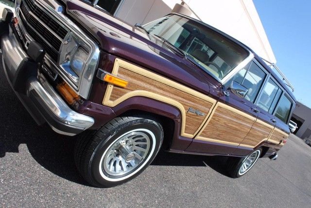 1989 Jeep Grand Wagoneer Limited 4X4 -- - photo 13