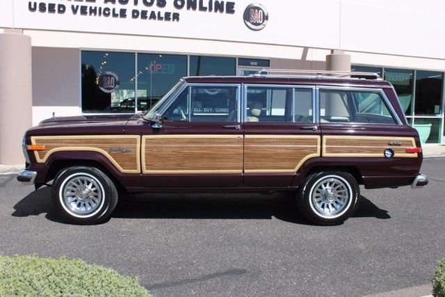 1989 Jeep Grand Wagoneer Limited 4X4 -- - photo 2