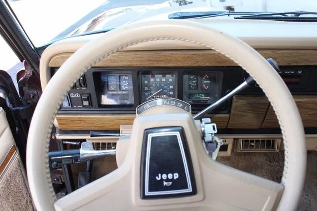 1989 Jeep Grand Wagoneer Limited 4X4 -- - photo 7