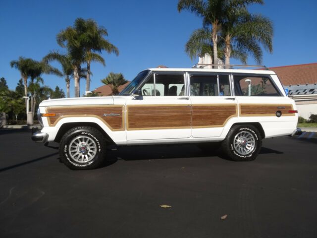 1989 Jeep Wagoneer 4 door - photo 10