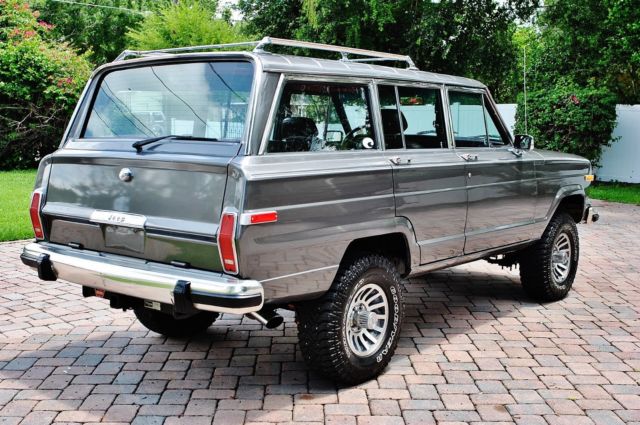 1989 Jeep Wagoneer 1989 Jeep Grand Wagoneer 4x4 restored amazing - photo 4