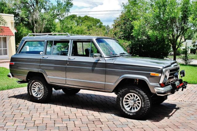 1989 Jeep Wagoneer 1989 Jeep Grand Wagoneer 4x4 restored amazing - photo 5