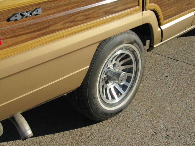 1989 Jeep Wagoneer Limited-- - photo 5