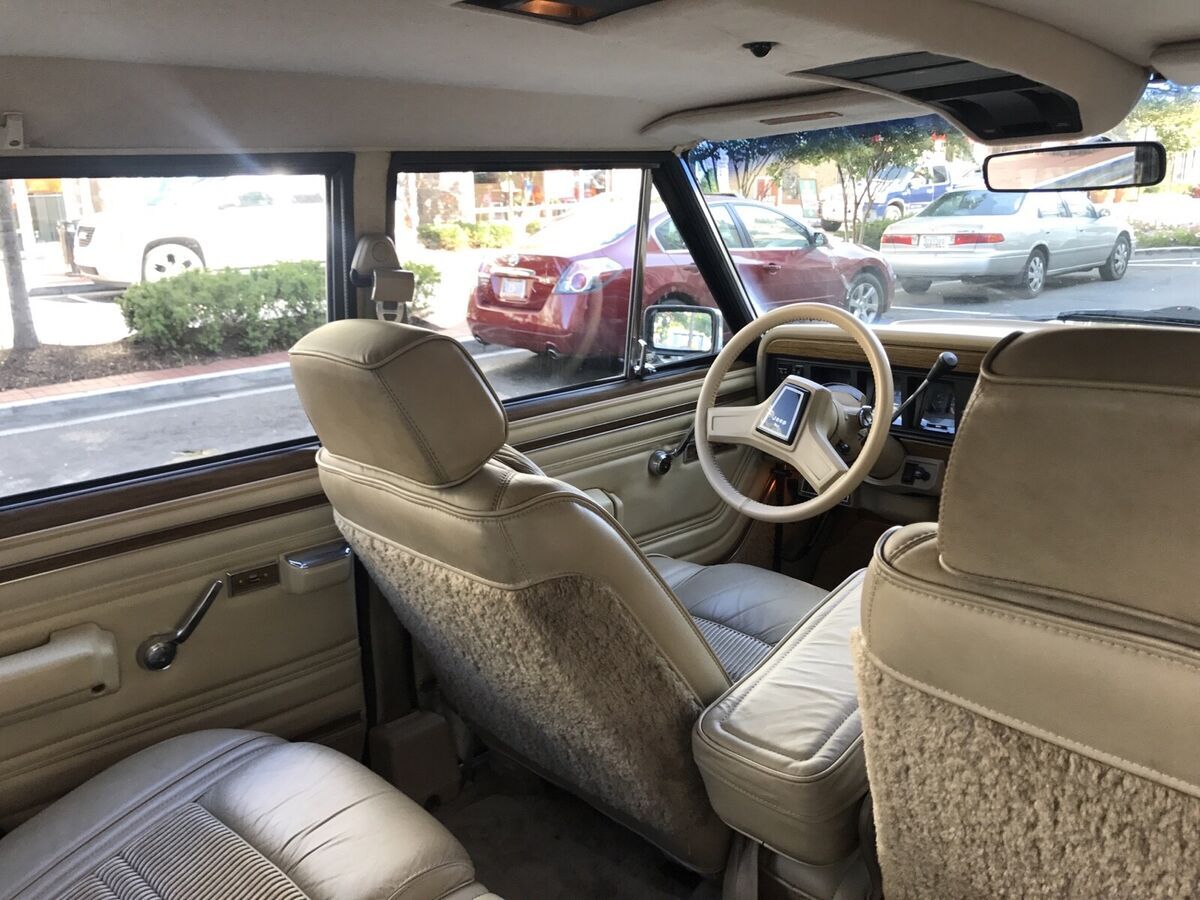 1989 Jeep Wagoneer - photo 6