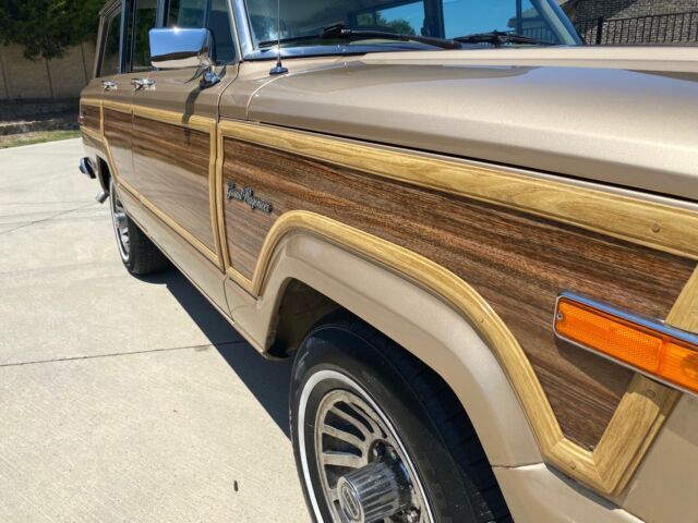 1989 Jeep Wagoneer 59,964 original miles - photo 6