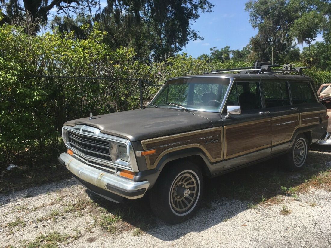 1989 Jeep Grand Wagoneer - photo 2