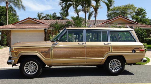 1989 JEEP GRAND WAGONEER TWO OWNER IN GREAT CONDITION AND A COLLECTIBLE CLASSIC 1989 Jeep Wagoneer GRAND WAGONEER 4X4