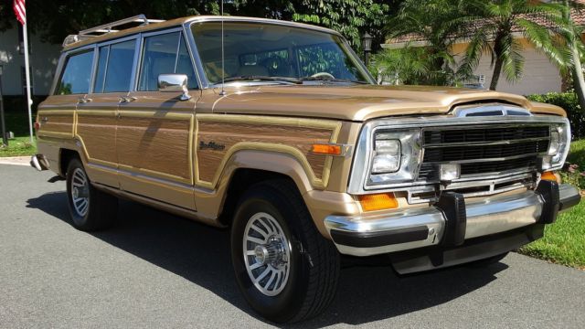 1989 Jeep Wagoneer GRAND WAGONEER 4X4 - photo 10