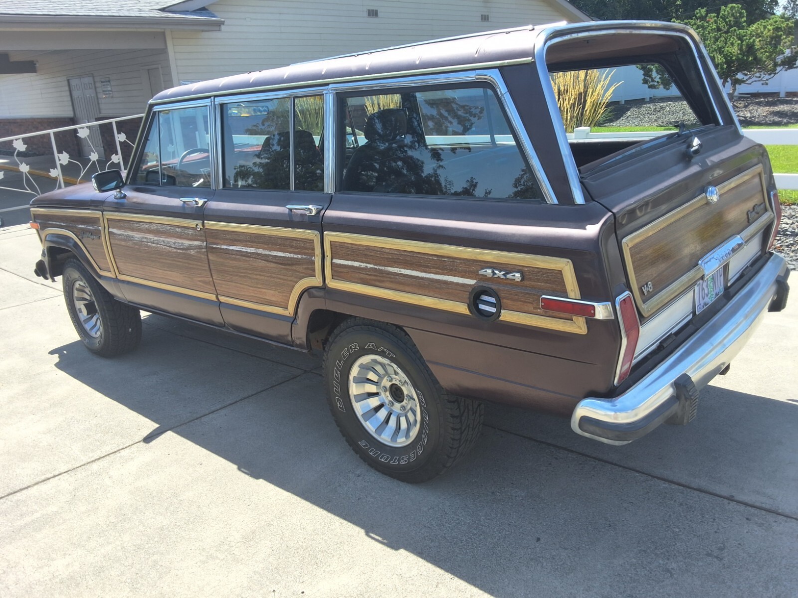 1989 Jeep Grand Wagoneer - photo 3