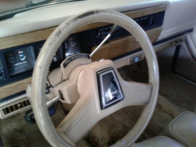 1989 Jeep Wagoneer - photo 12