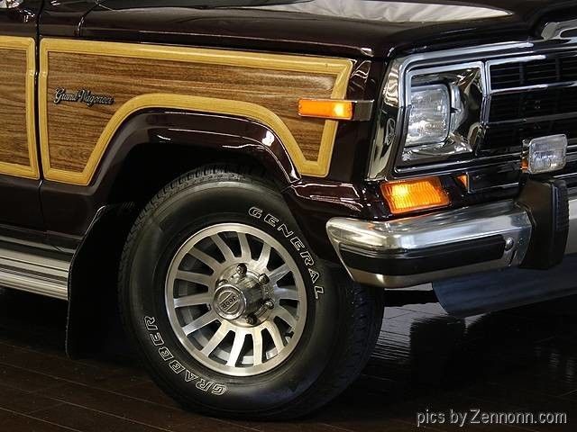 1989 Jeep Wagoneer 4x4 - photo 3