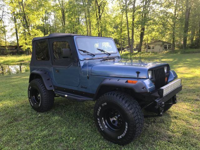 1989 Jeep Wrangler 4.2L 6in Lift New Tires Fuel Injection Air Conditioning LOOK 1989 Jeep Wrangler