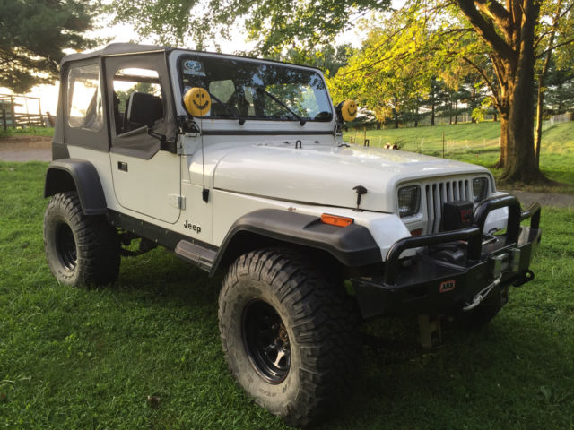 1989 Jeep Wrangler - photo 2