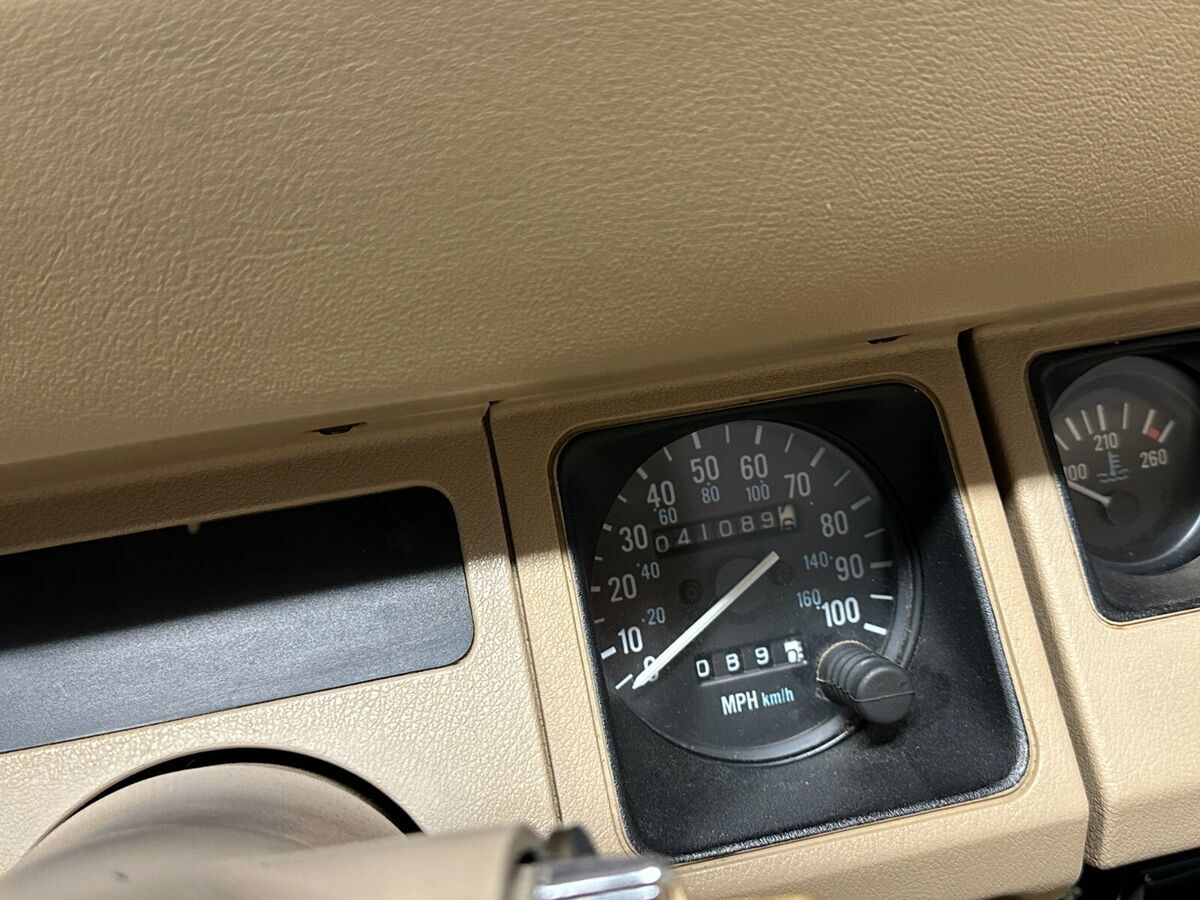 1989 Jeep Wrangler - photo 2