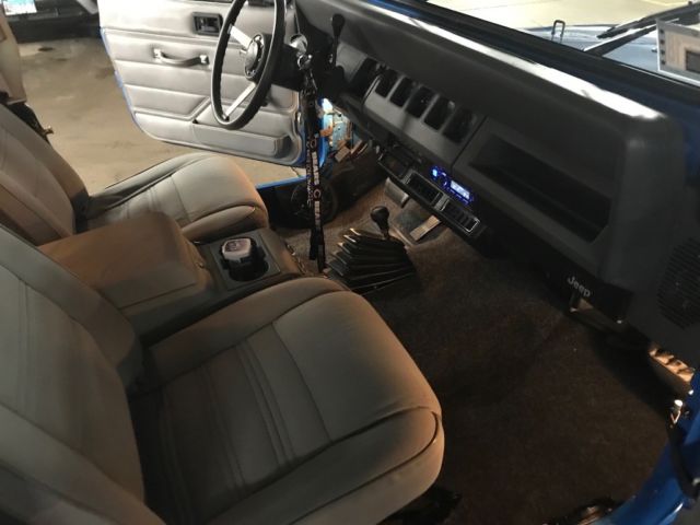 1989 Jeep Wrangler Islander - photo 9