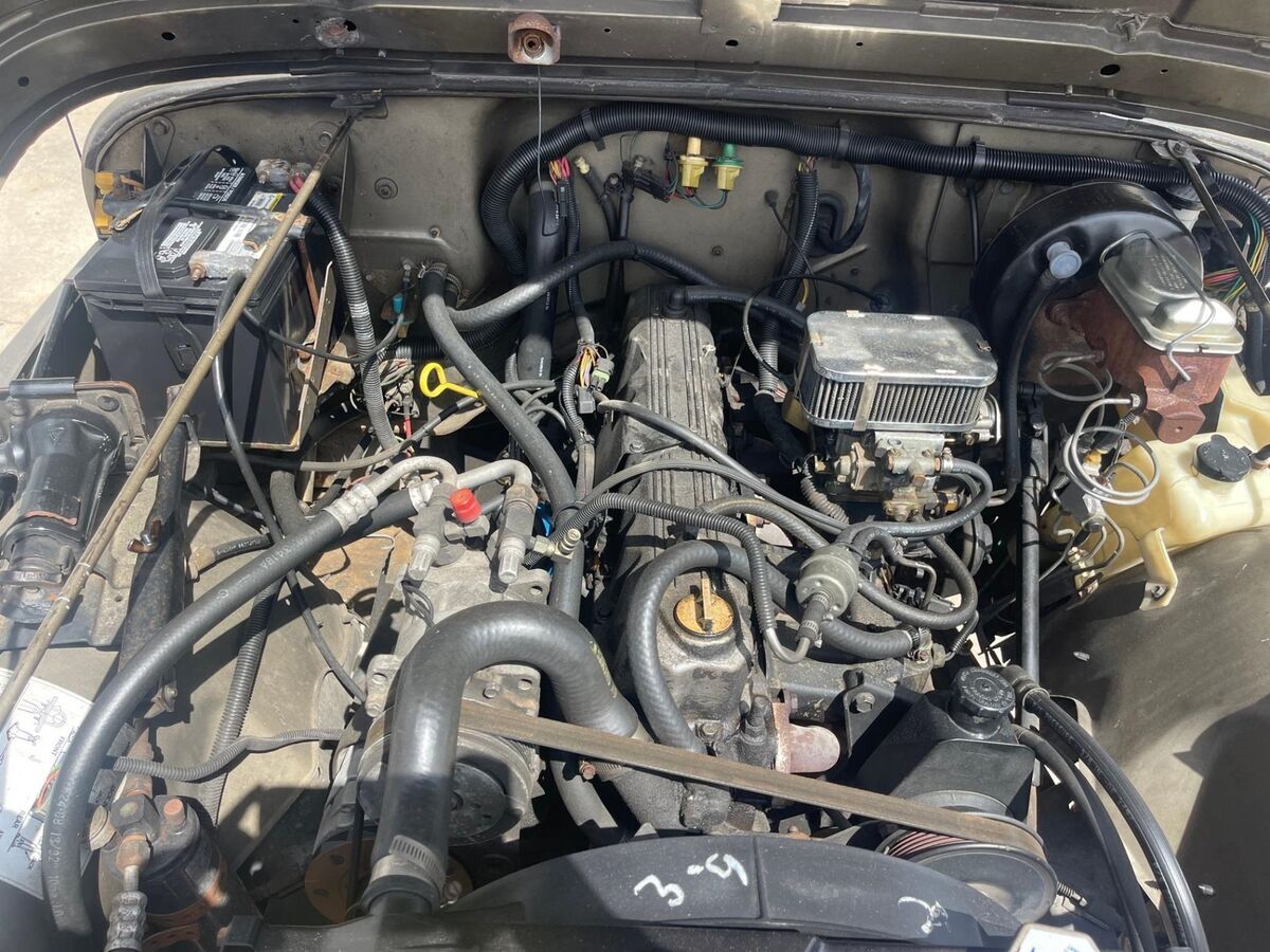 1989 Jeep Wrangler Sahara 4x4 4.2 Liter - photo 11