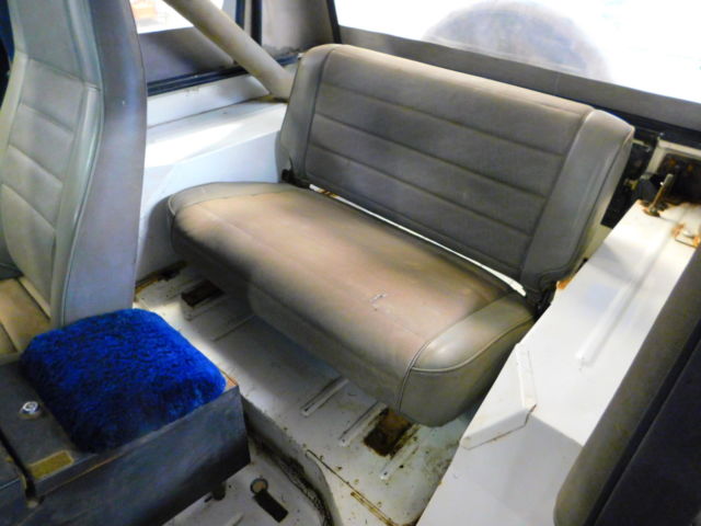 1989 Jeep Wrangler - photo 9