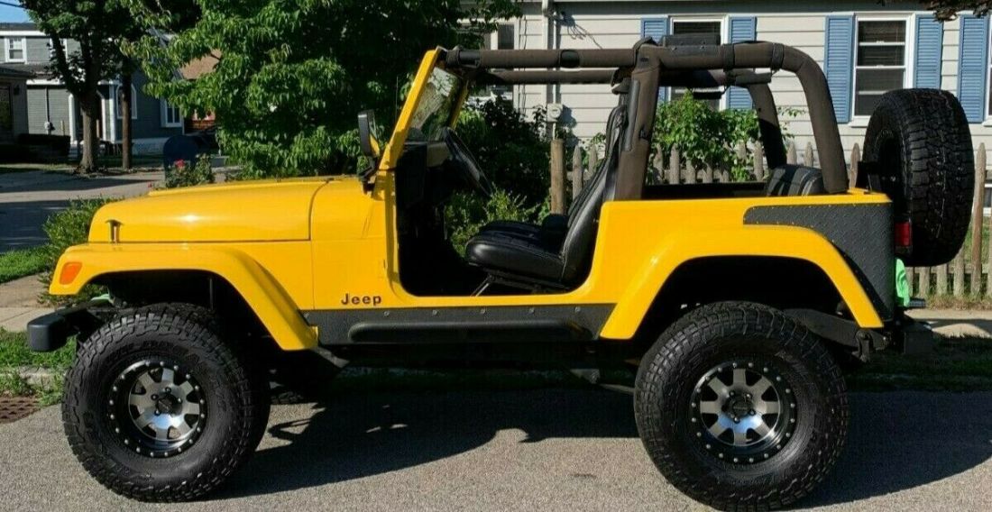 1989 Jeep Wrangler YJ - 2001 I6 4.0L 4.5" Lift 33" Tires Mint Frame New Interior 1989 Jeep Wrangler Rebuilt - Custom