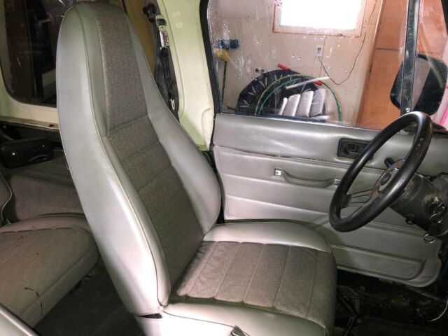 1989 Jeep Wrangler - photo 12