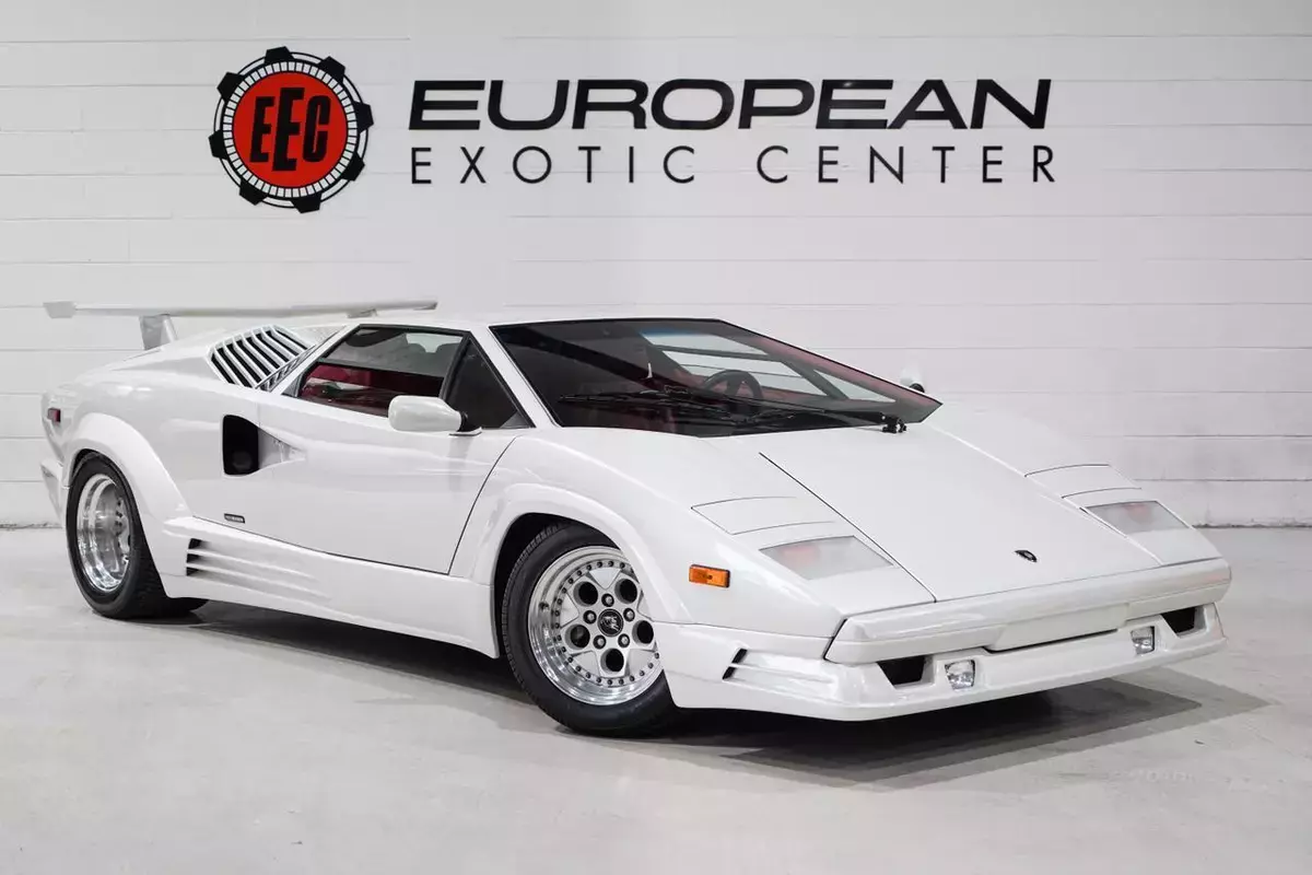 1989 Lamborghini Countach, White with 8406 Miles available now! 1989 Lamborghini Countach