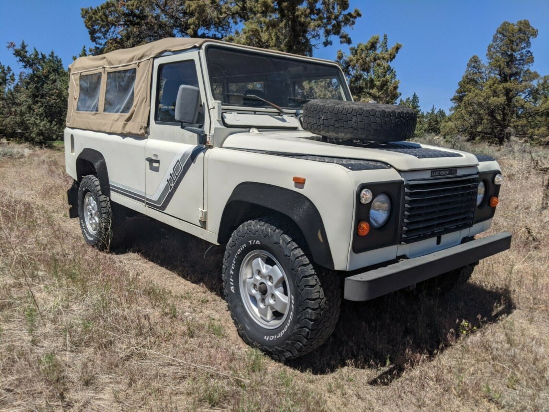 1989 Land Rover 110 (Defender) 3-door soft and hard top 1989 Land Rover Defender