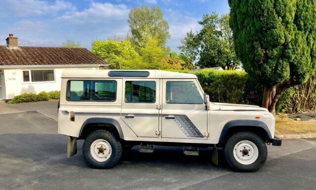 1989 Land Rover Defender 110 - photo 2