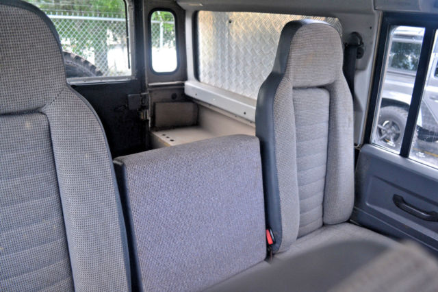 1989 Land Rover Defender 110 - photo 12