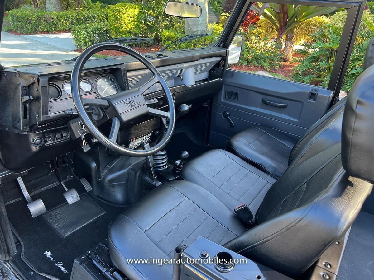 1989 Land Rover Defender 90 LHD Defender 90 SEE VIDEO! - photo 3