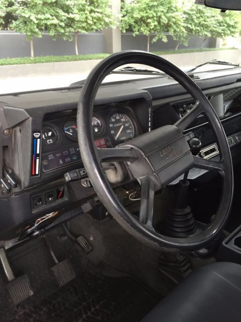 1989 Land Rover Defender County - V8 with A/C - photo 5