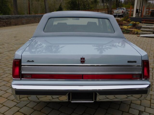 1989 Lincoln Town Car - photo 4
