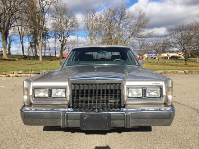 1989 Lincoln Town Car Cartier - photo 11