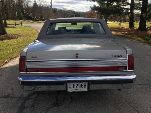 1989 Lincoln Town Car Cartier - photo 8