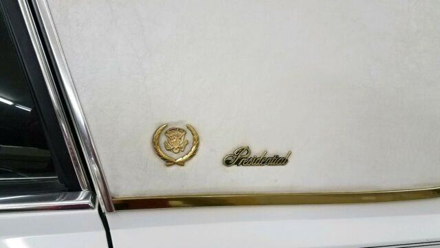 1989 Lincoln Continental Presidential - photo 5