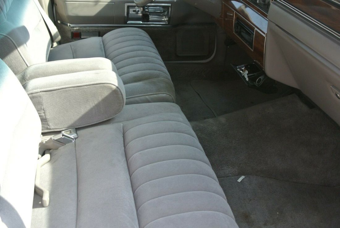 1989 Lincoln Town Car - photo 5