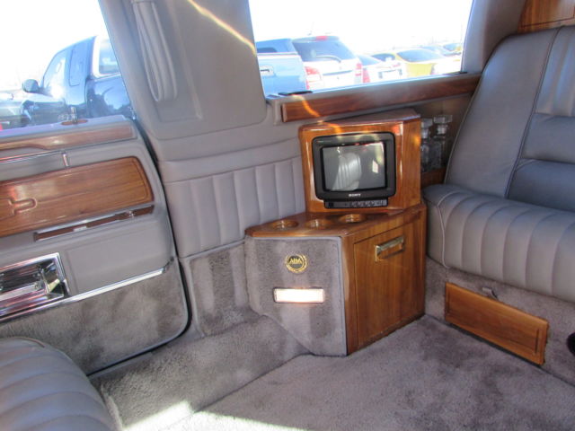 1989 Lincoln Continental - photo 12