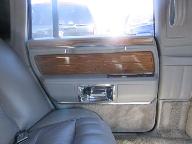 1989 Lincoln Continental - photo 13