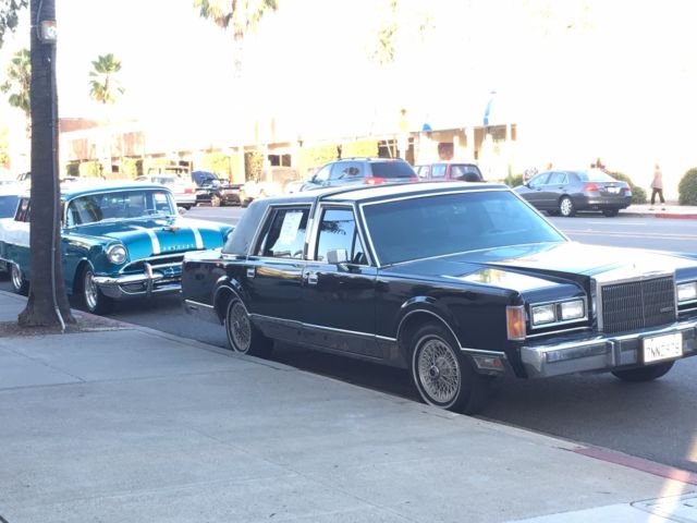 1989 Lincoln Town Car - photo 12
