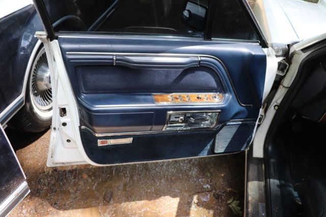 1989 Lincoln Town Car - photo 4