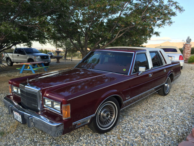 1989 Lincoln Town Car