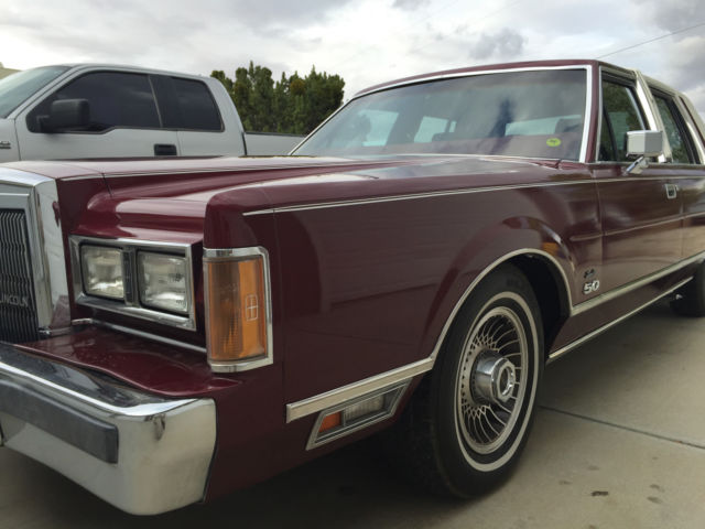 1989 Lincoln Town Car - photo 3