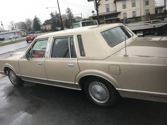 1989 Lincoln Continental - photo 8