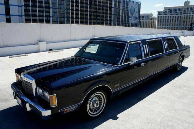 1989 Lincoln Town Car - photo 8