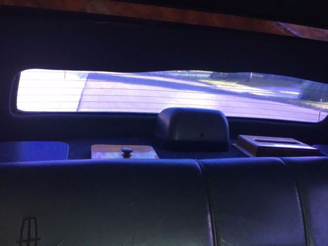 1989 Lincoln Town Car - photo 9