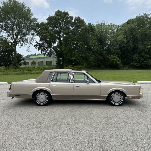 1989 Lincoln Town Car LOW 78 K MILES 1OWNER CLEAN CARFAX CONTINENTAL - photo 3