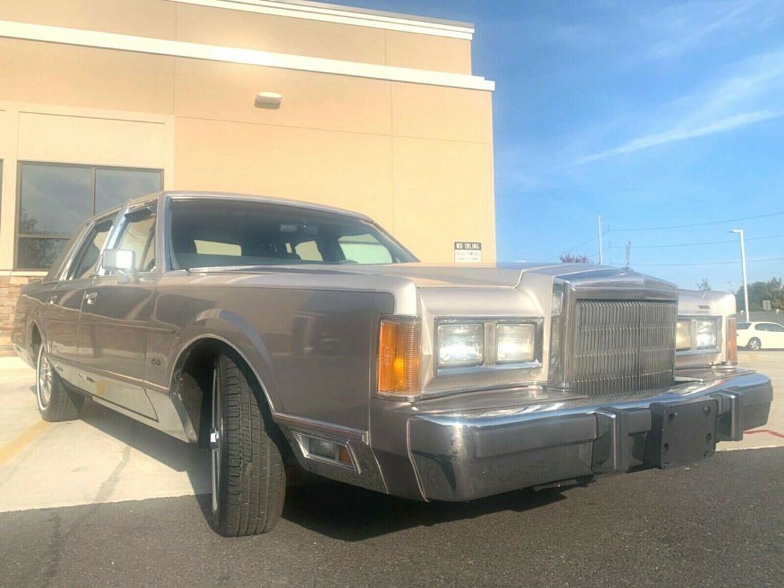 1989 Lincoln Town Car CARTIER - photo 7