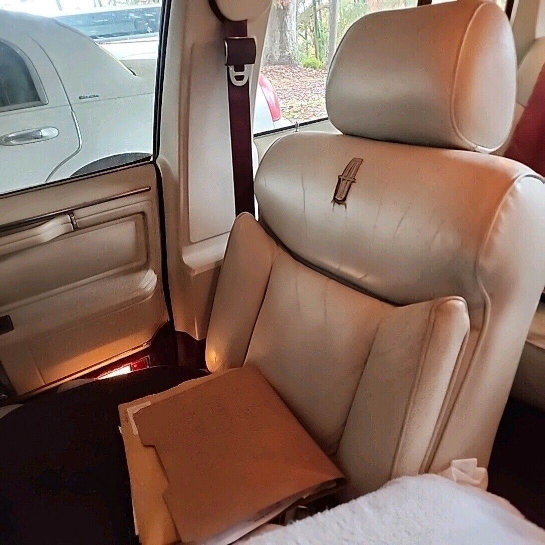 1989 Lincoln Town Car SIGNATURE - photo 12