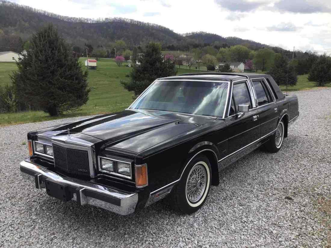 1989 Lincoln Town Car SIGNATURE - photo 3