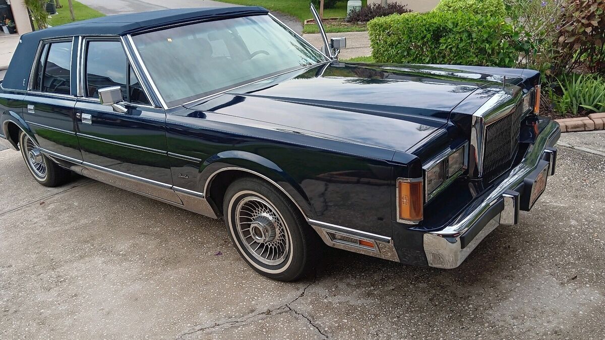 1989 Lincoln Town Car SIGNATURE - photo 10