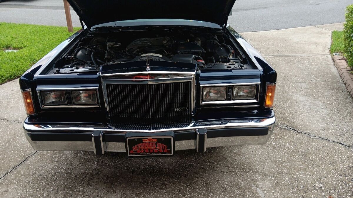 1989 Lincoln Town Car SIGNATURE - photo 5