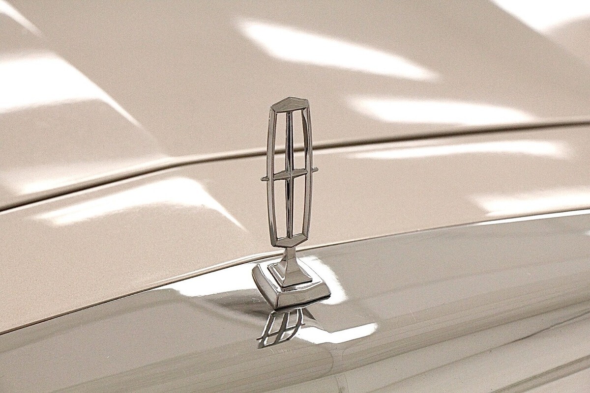 1989 Lincoln Town Car CARTIER - photo 6